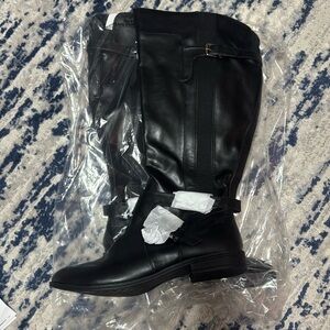 NWT Comfortview Whitley Wide calf tall boots